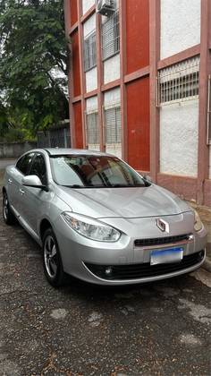 RENAULT FLUENCE 2.0 DYNAMIQUE 16V FLEX 4P AUTOMÁTICO